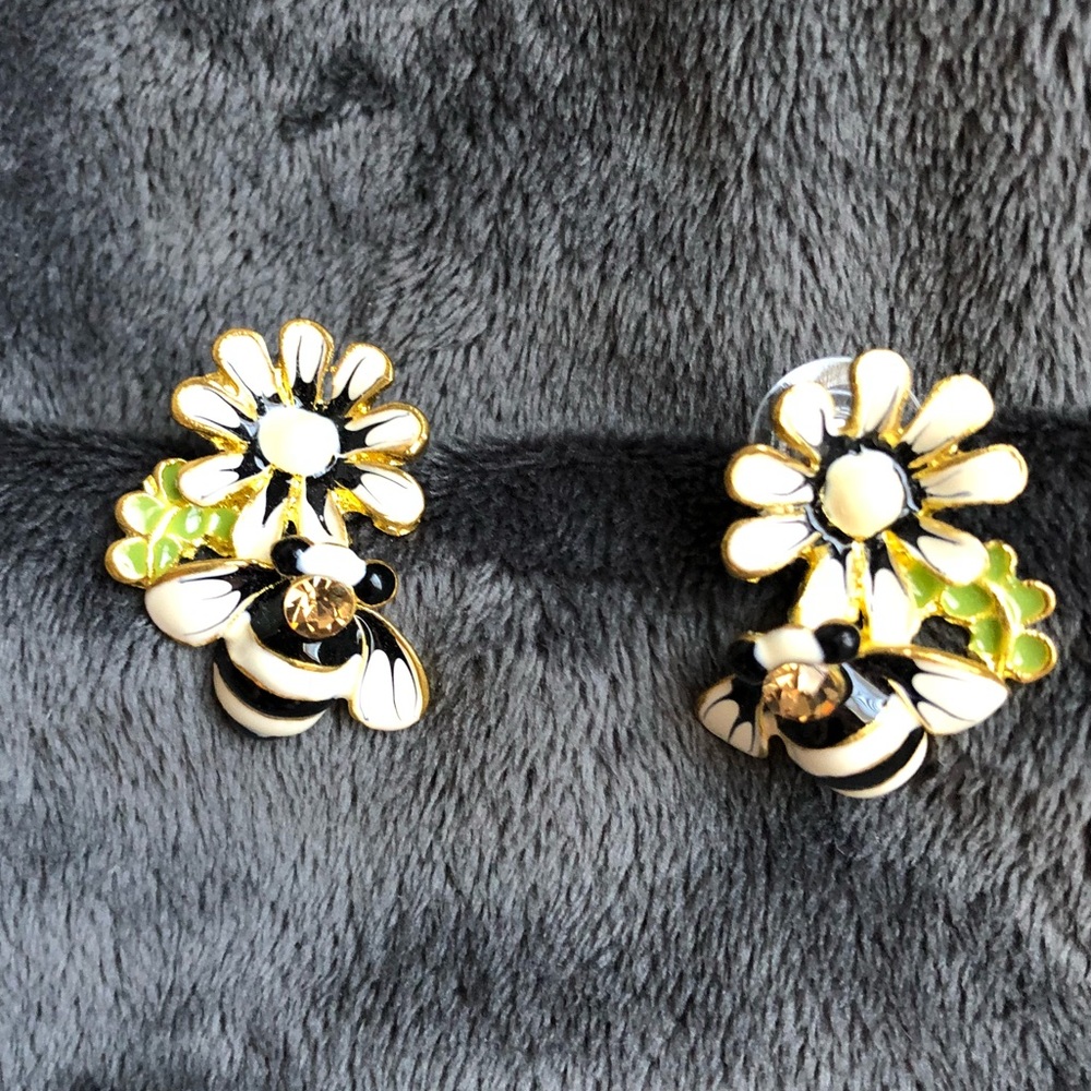 Gorgeous Bumblebee Earrings!!